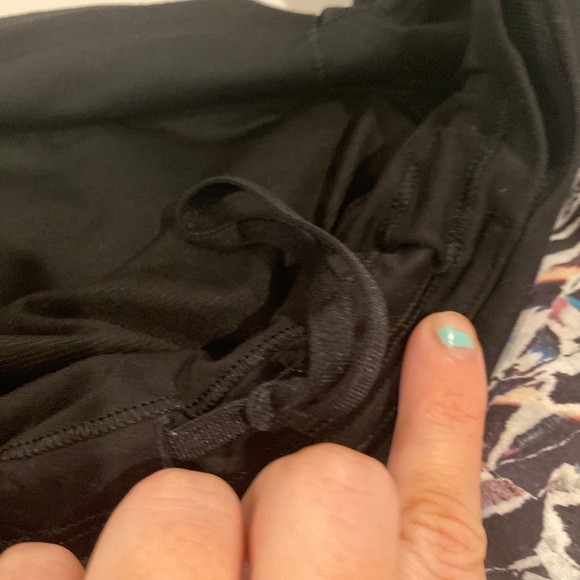 NWOT Rare lululemon jogging shorts athletic quick dry shorts size 10 black pink - Picture 9 of 10